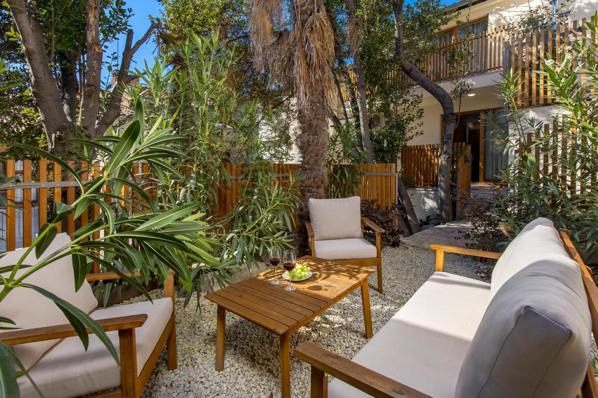 Pula Residence Rooms And Apartments Old City Center Exterior foto